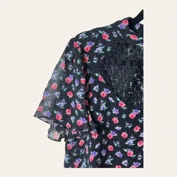 0724. NANETTE LEPORE SHORT FLUTTER SLEEVE BLOUSE FLORAL DESIGN‎ 100% SILK - Picture 8 of 9